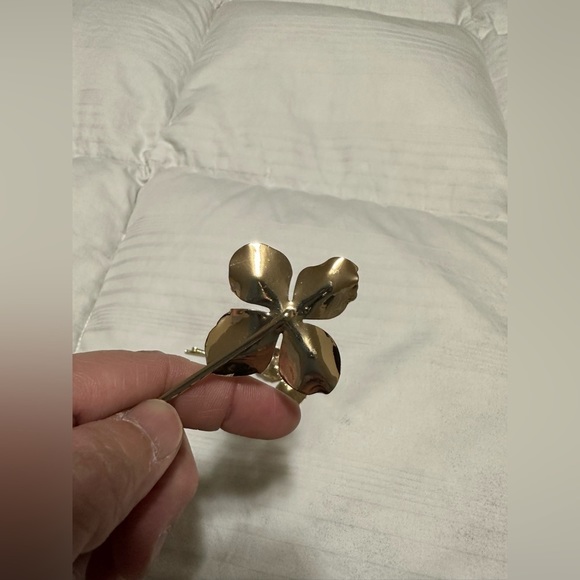 Shashi gold pins - Picture 2 of 5